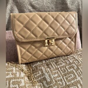 BNWOT Beige Shoulder Bag with Gold Clasp